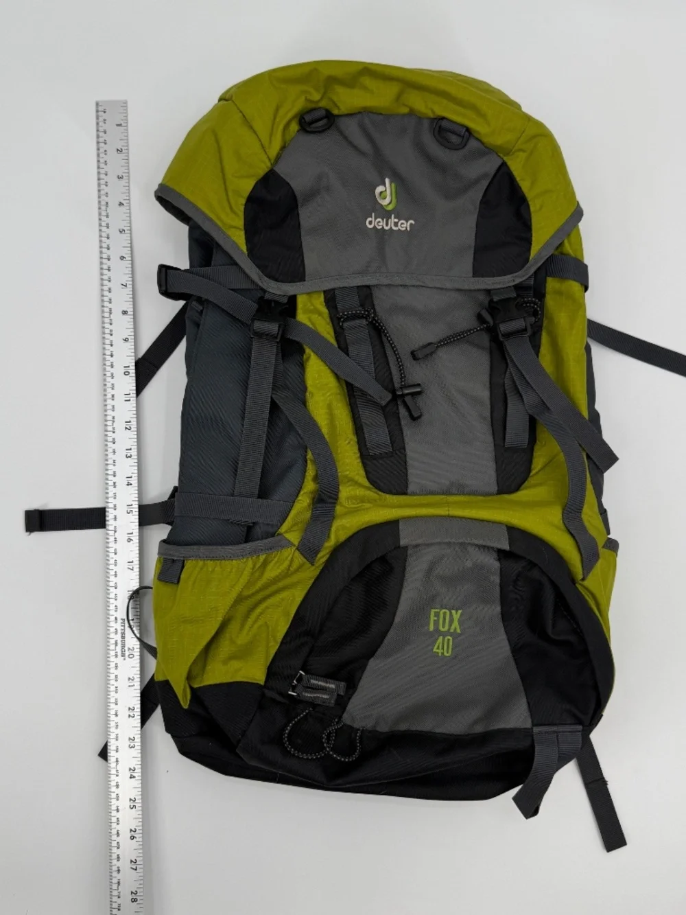 Deuter Fox 40L Hiking Backpack Green Charcoal Internal Frame Youth / Women Small